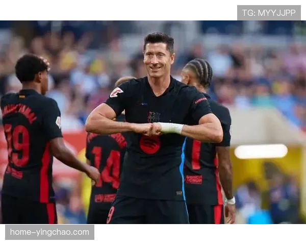 莱万本赛季状态起伏 场均进球数明显下滑